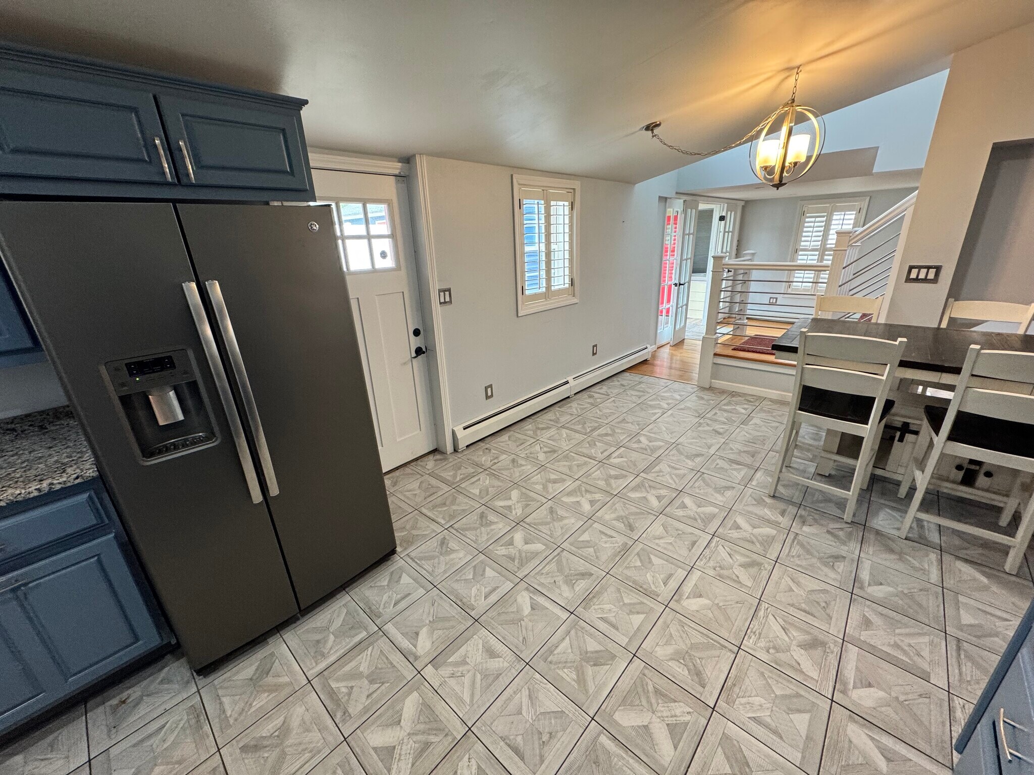 Building Photo - 5 Pearl St