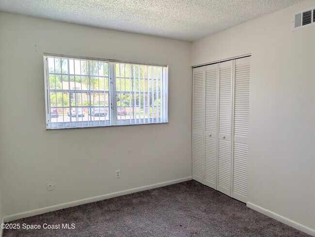 Building Photo - 1601 Sunny Brook Ln