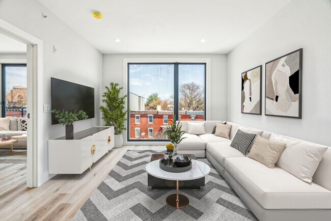 Building Photo - Stunning Studio Apartment in University City