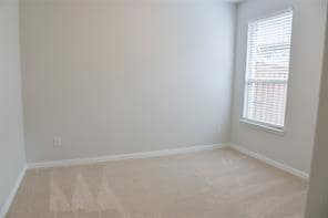 Building Photo - 2068 Barx Dr