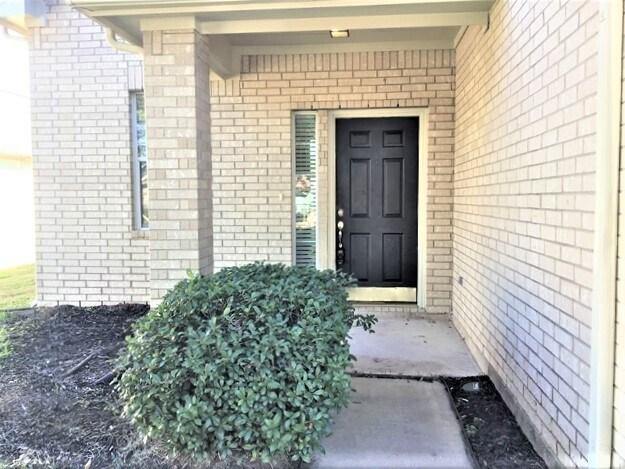 Building Photo - 3927 Dogwood Bough Ln