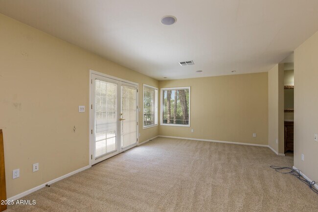 Building Photo - 49 Biltmore Estates Dr