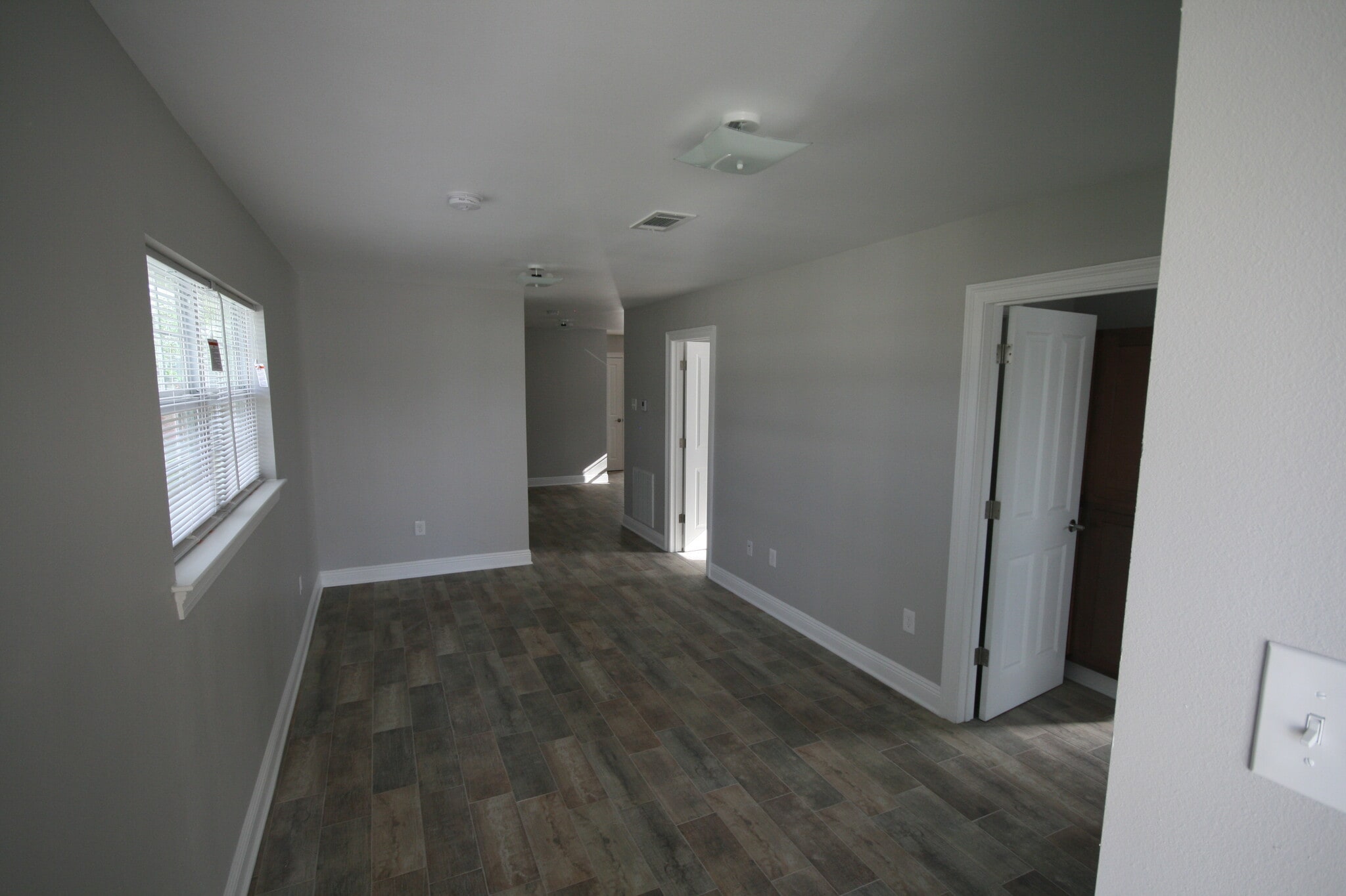 Building Photo - 722 16th St