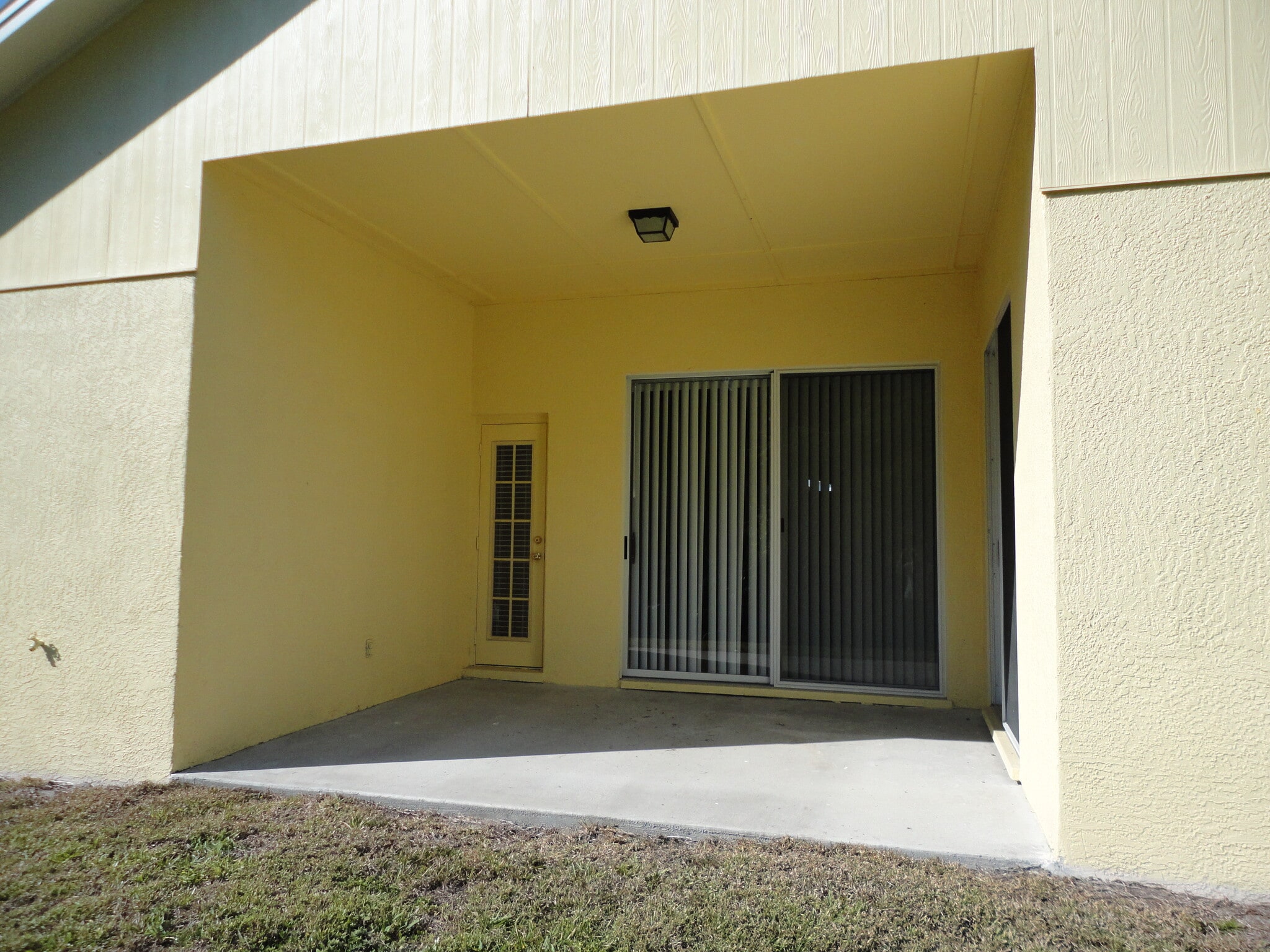 Building Photo - 30450 Wrencrest Dr