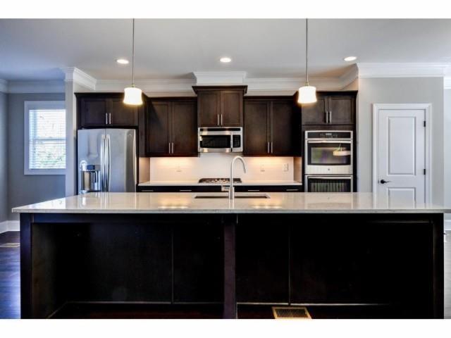 Building Photo - 1295 Linden Ct