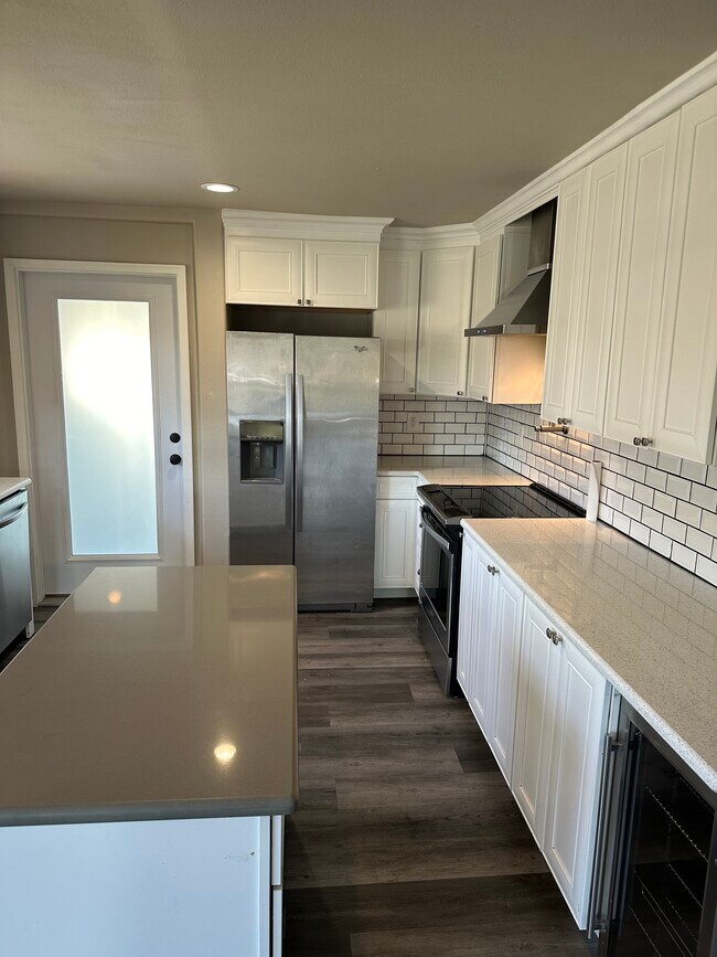 Building Photo - 2 N Delaware Ave