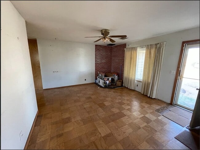Building Photo - Do Not miss this home on WESTRIDGE! Rent to OWN!