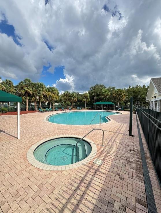 Building Photo - 18421 Bridle Club Dr