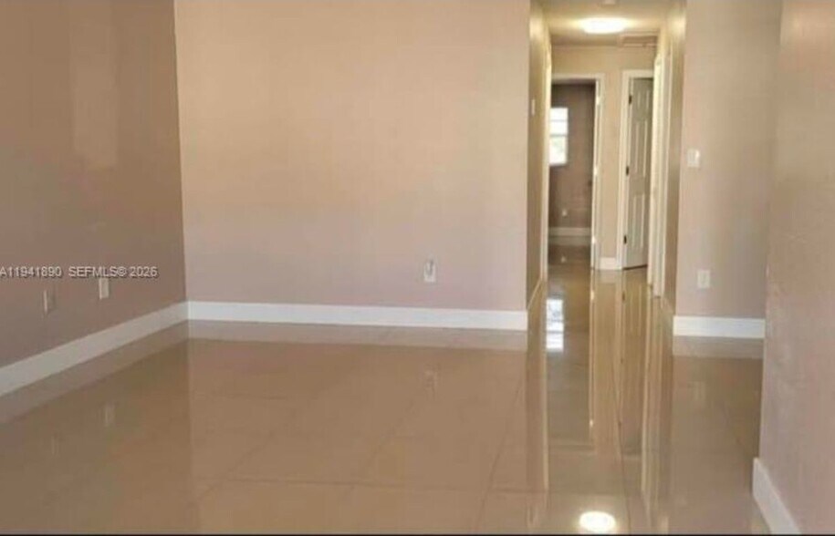 Building Photo - 2228 Polk St