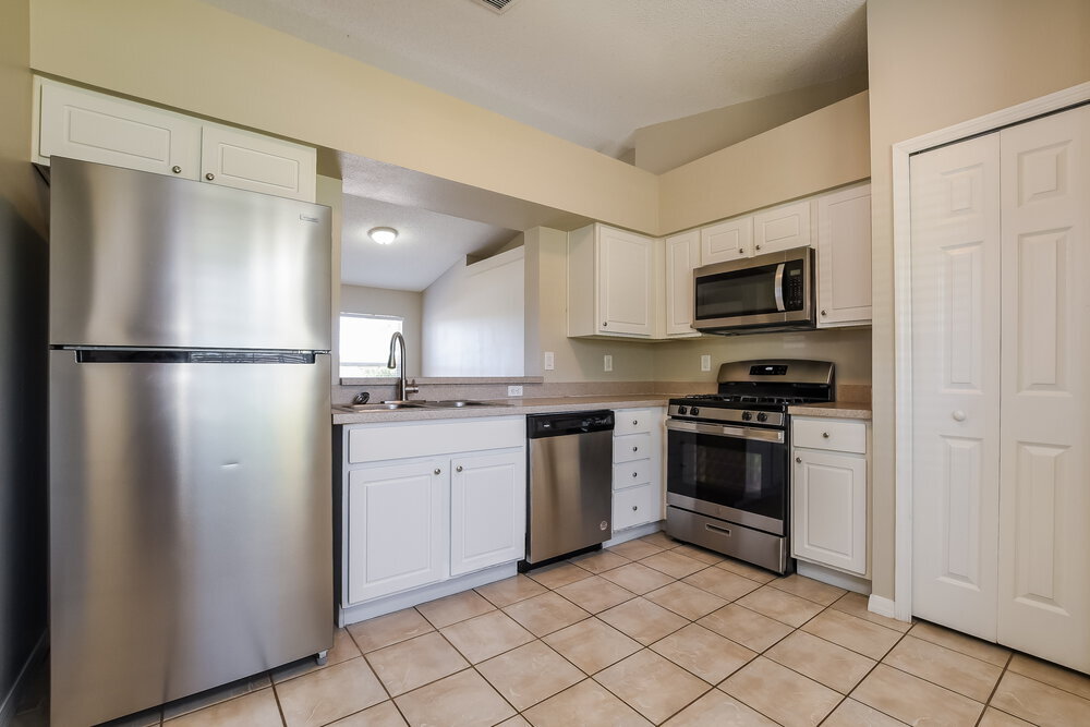 Building Photo - 11752 Foxglove Dr