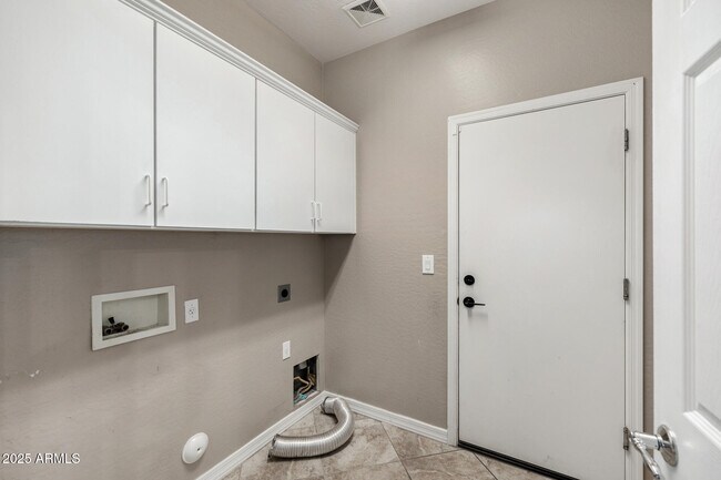 Building Photo - 3816 Adamanda Ct