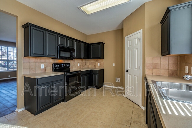 Building Photo - 2501 Tar Heel Dr