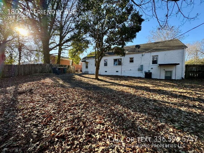 Building Photo - 1802 W Friendly Ave