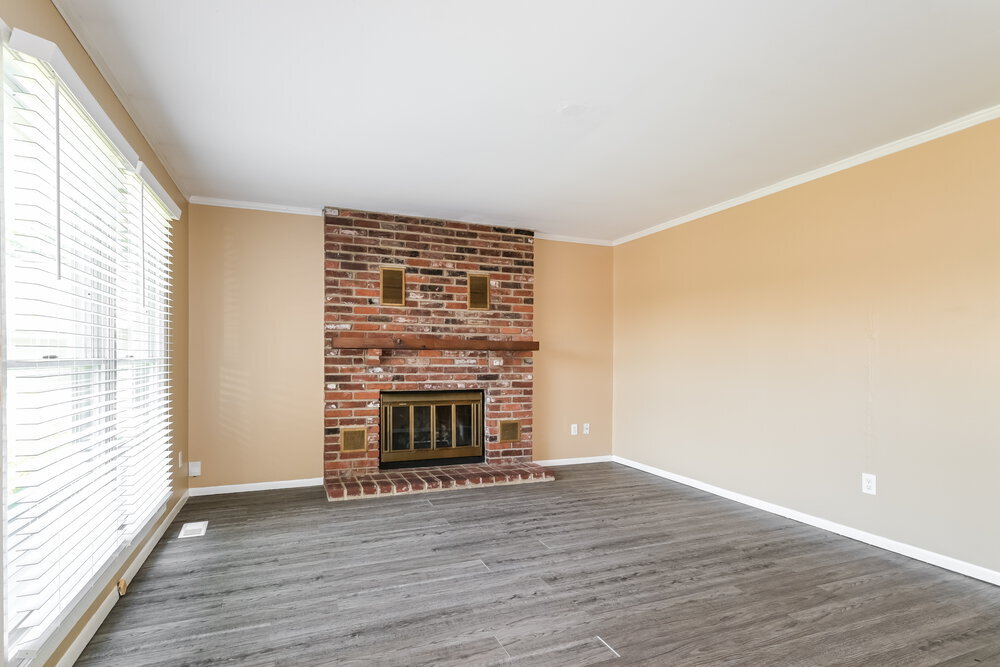 Building Photo - 174 Birchleaf Dr