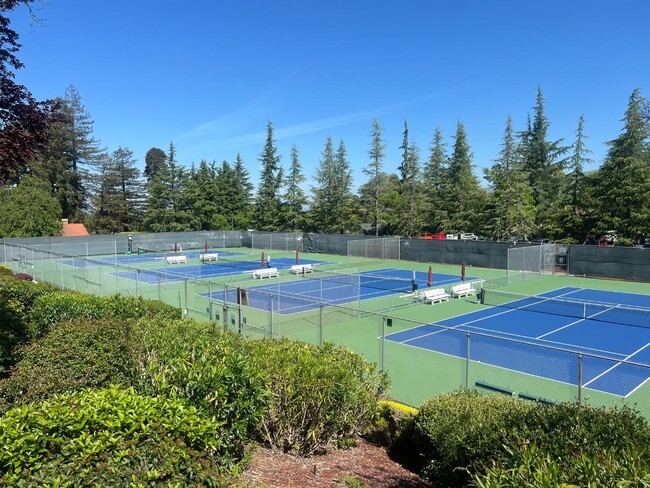 Building Photo - 2076 Mataro Way