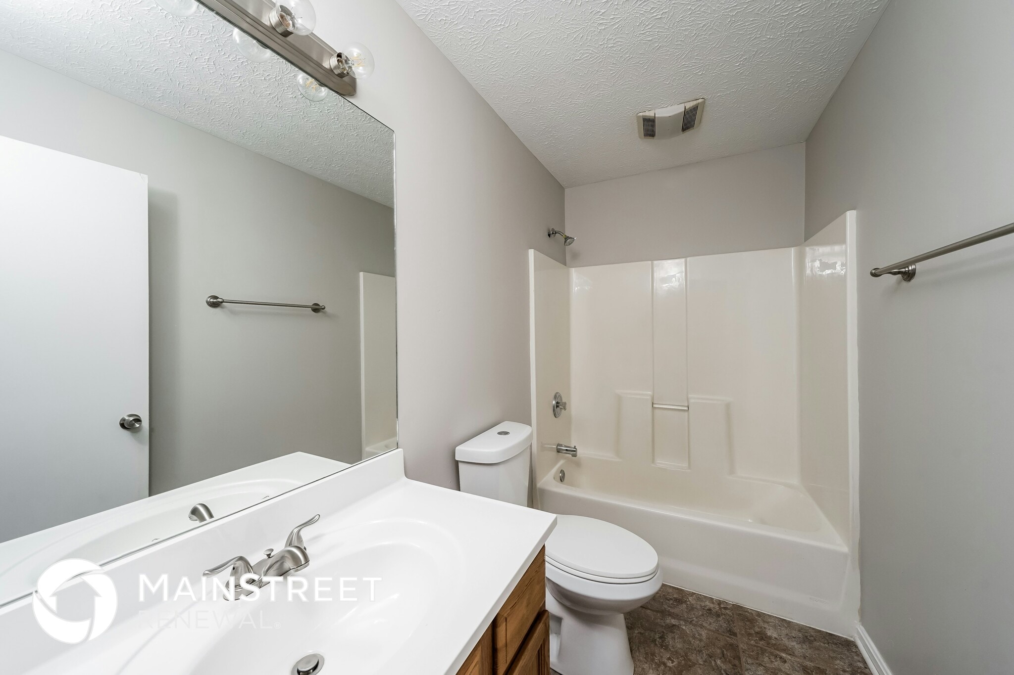 Building Photo - 4324 Willowview Blvd