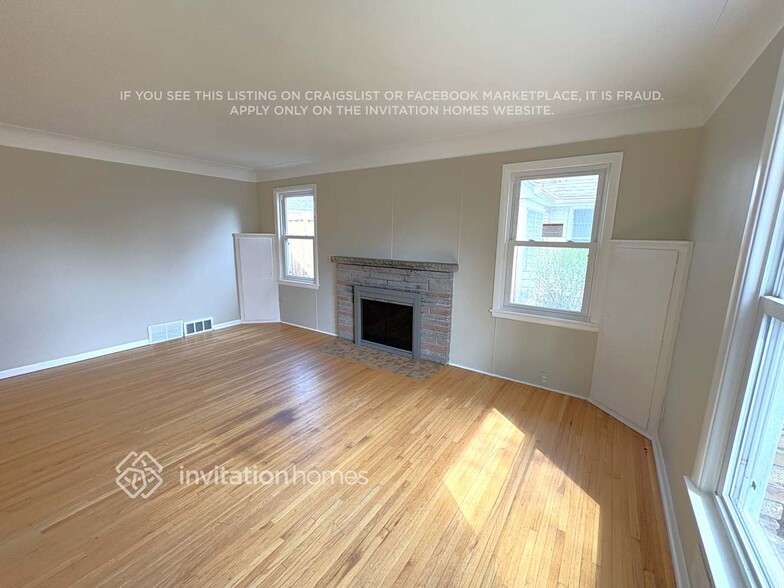 Building Photo - 6318 Humboldt Ave S