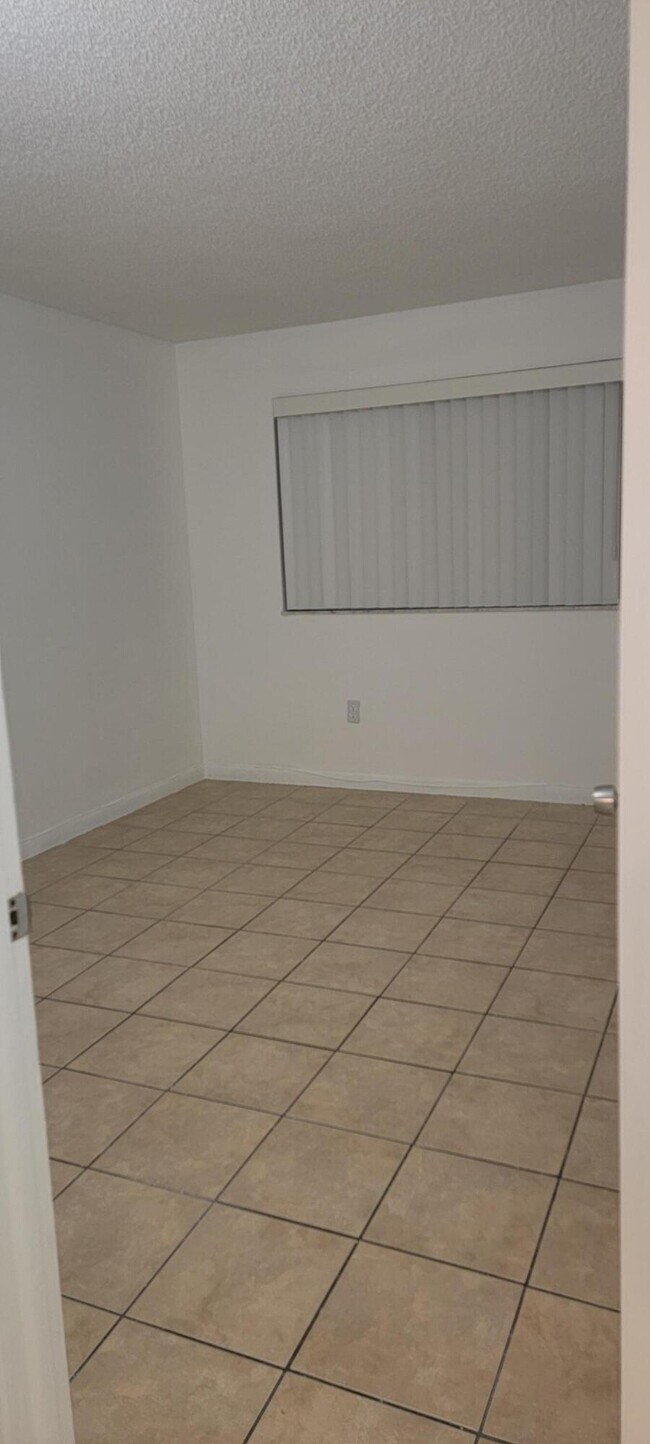 Building Photo - 7210 NW 179th St