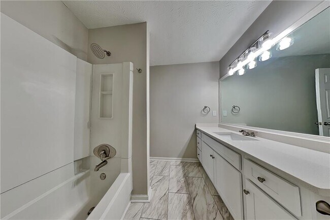 Building Photo - 5652 Longbow Dr