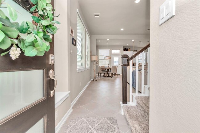Building Photo - 9423 Starlight Oak Dr