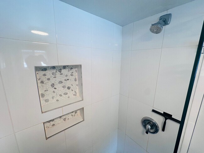 Building Photo - 2402 52nd St S