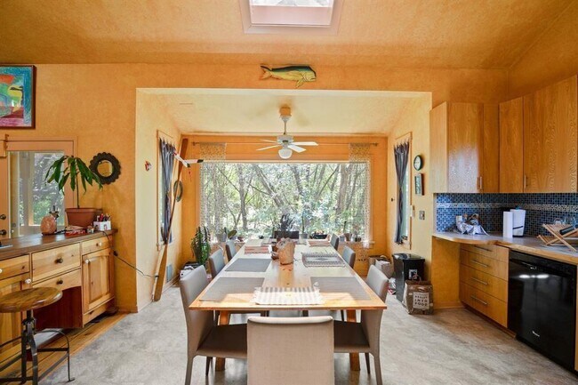 Building Photo - 5803 Rittenhouse Shore Dr