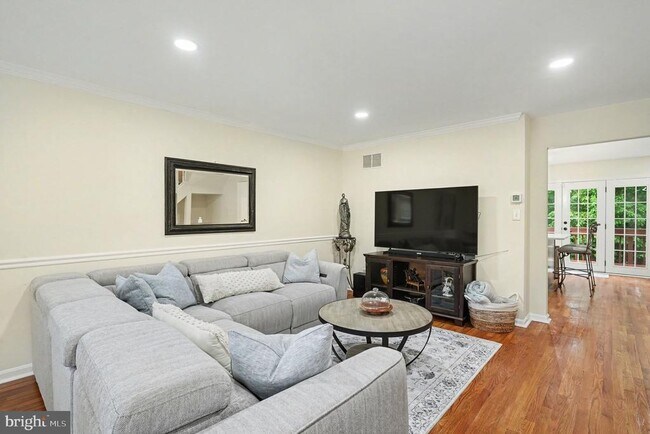 Building Photo - 20 Culmore Ct
