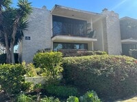 Building Photo - 7700 Pso Del Rey