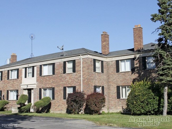 Building Photo - 9595 Greenview Ave