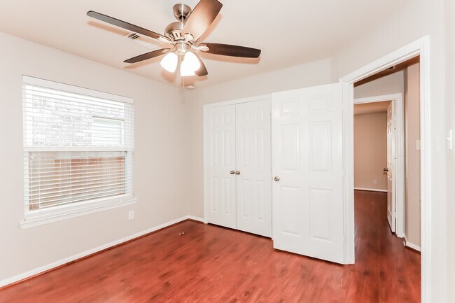 Building Photo - 7310 Enchanted Rock Ln