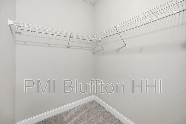 Building Photo - 355 Dante Cir
