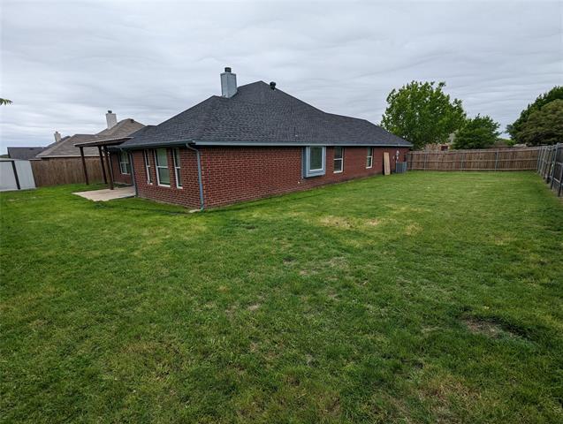 Building Photo - 119 Clear Creek Dr