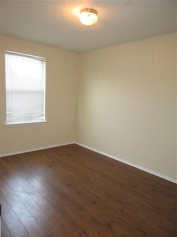 Building Photo - 319 Lake Wichita Dr