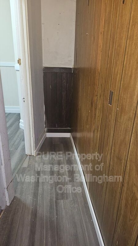 Building Photo - 628 E Fairhaven Ave