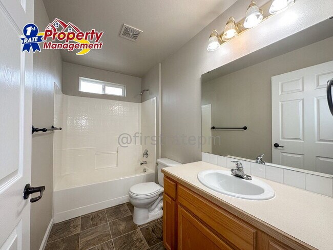 Building Photo - 10151 W Garverdale Ln