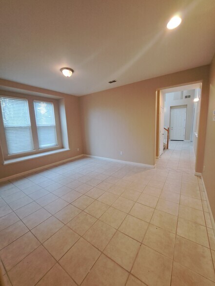 Building Photo - 5300 Janero Way