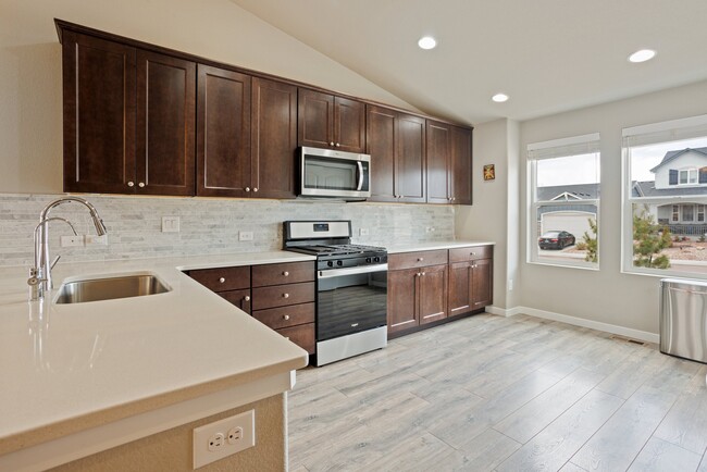 Building Photo - 2607 Shawnee Dr