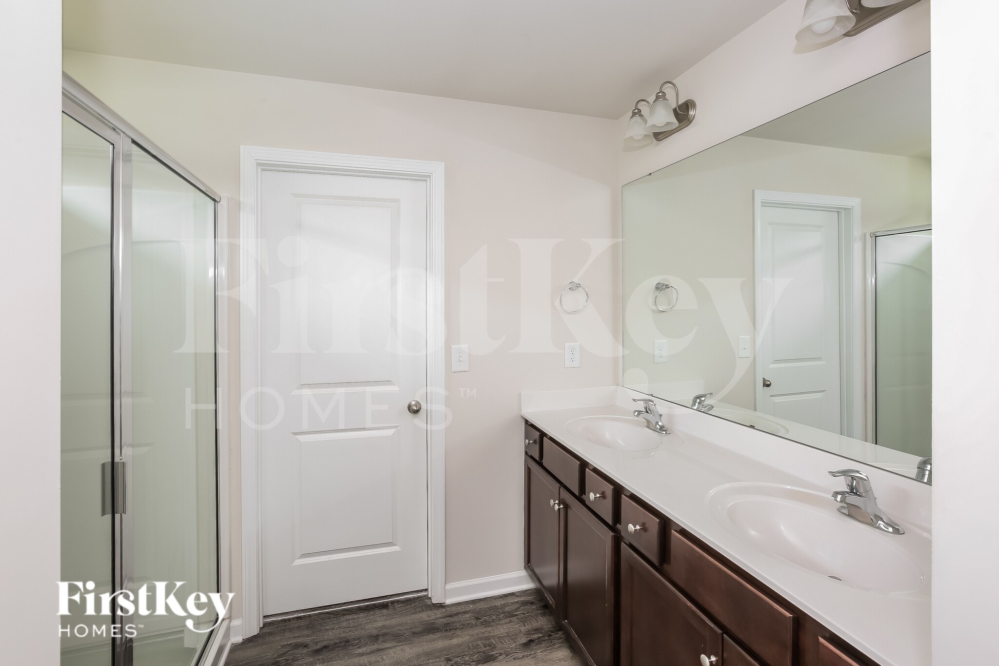 Building Photo - 9605 Hamel St