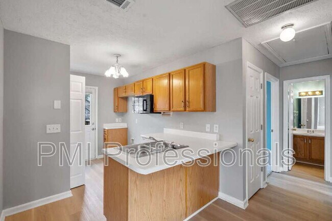 Building Photo - 604 Hugh Duffy Cove