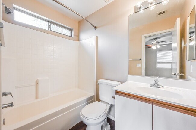 Building Photo - 15029 W Calavar Rd