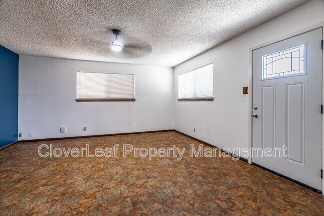Building Photo - 3503 Clearfield Dr