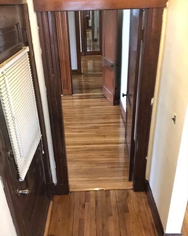 Building Photo - 36 Seymour St