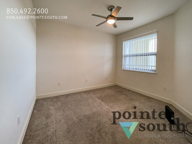 Building Photo - Waterfront 2B/2BA Condo at Galia!