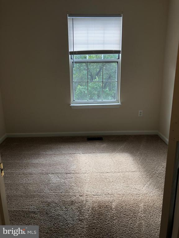 Building Photo - 203 Knollwood Ct