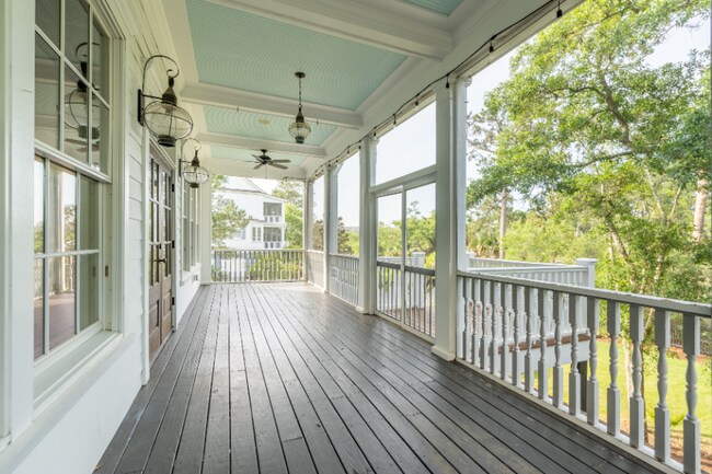 Building Photo - 6BD/5BA Custom Home for Lease in Daniel Island Park