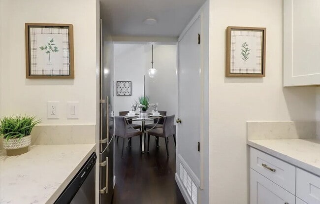Building Photo - Rarest of the rare: exceptional privacy wi...