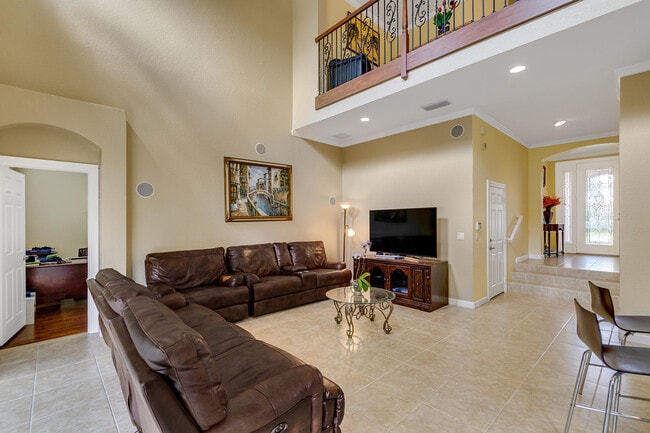 Building Photo - 8134 Bautista Way