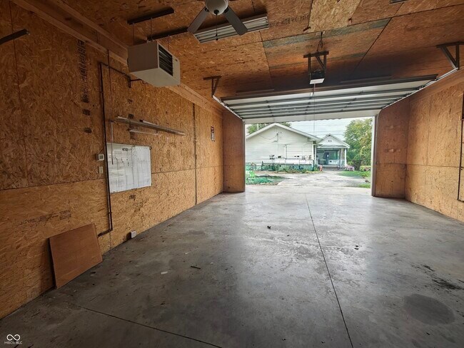 Building Photo - 1110 Meridian St