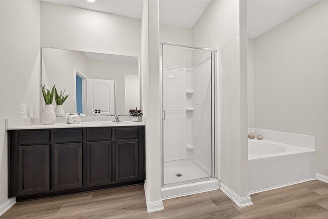 Building Photo - 10830 Jowart Ct