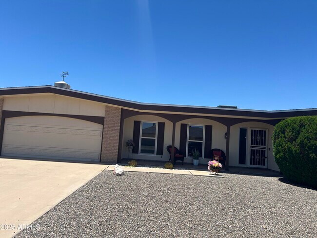 Building Photo - 9221 W Briarwood Cir N